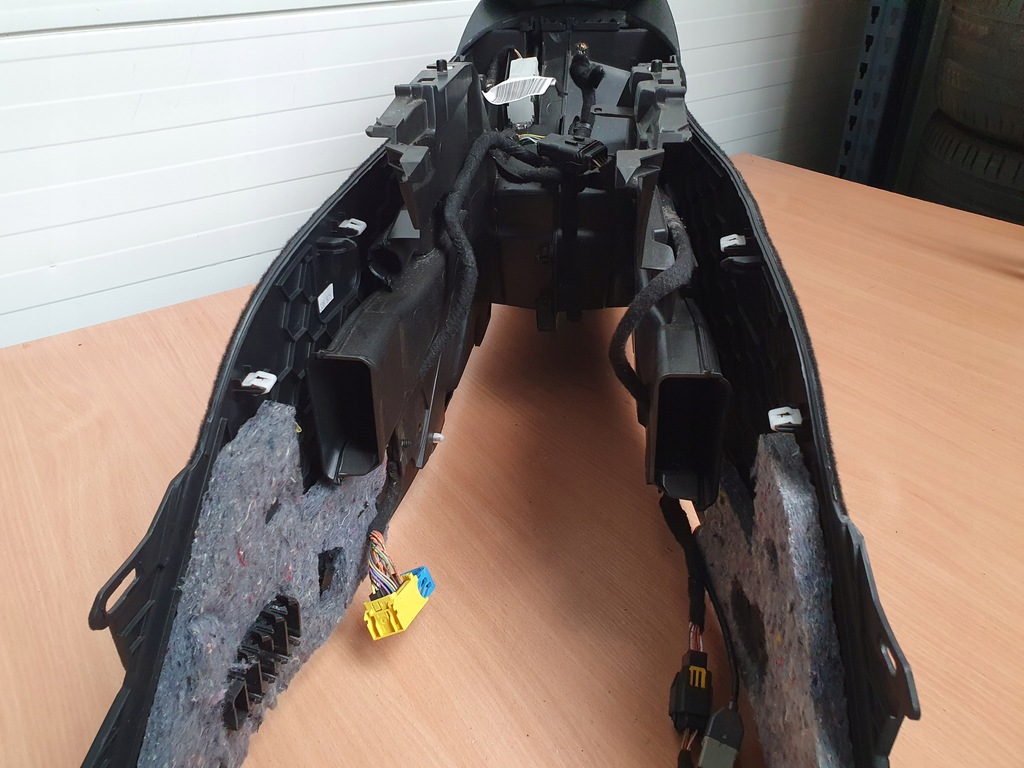 фото №15, Туннель средний подлокотник citroen ds5