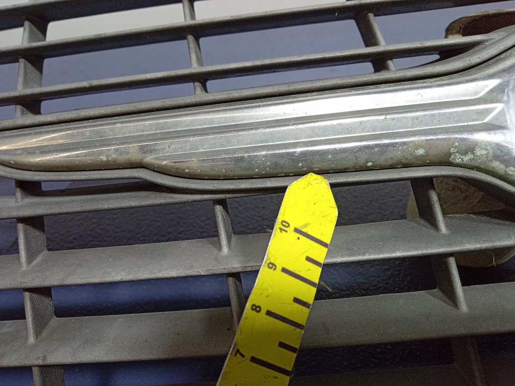 фото №8, Chrysler voyager iv caravan решётка радиатора решётка радиатора 4857522aa