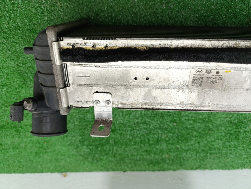 Hyundai tucson 3 3 kia sportage інтеркулер 28271-2u200 радіатор Зі Шроту