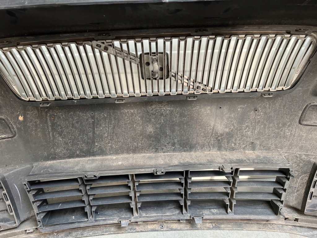 фото №11, Бампер передній volvo v50