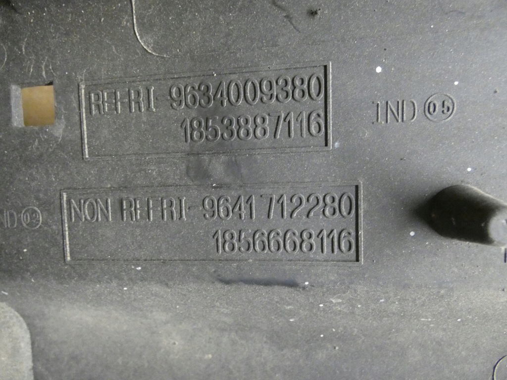 C4 ремінь передній перед підсилювач 9634009380 Недорого