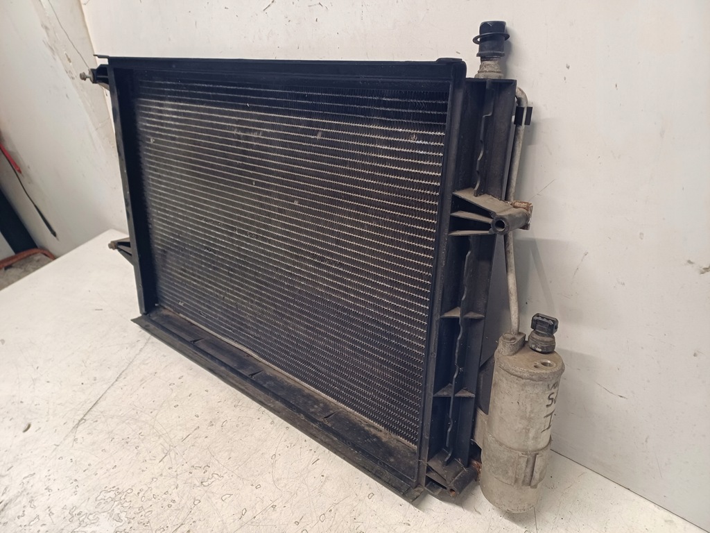 фото №7, Volvo s80 1 i 98- радіатор кондиціонера 31101102