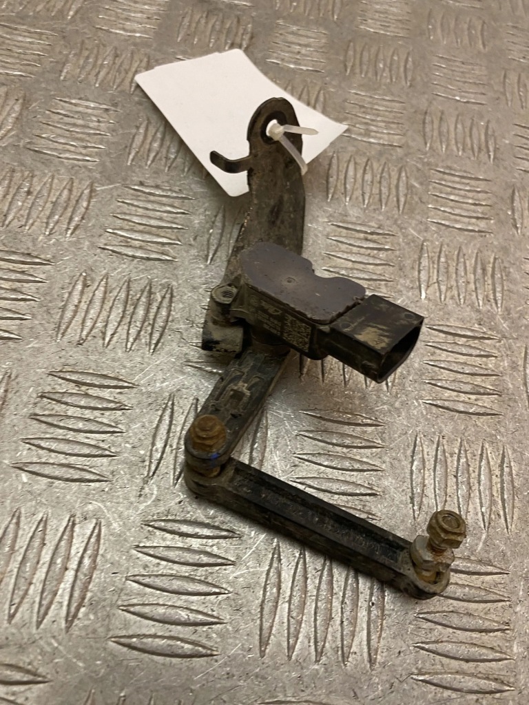 фото №5, Bmw x6 f16 датчик подвеска пневматический задняя 6870200