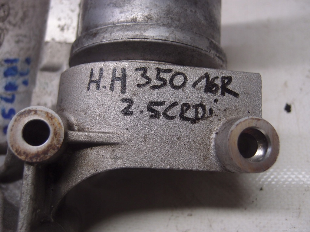 фото №7, Основание кронштейн насоса hyundai h350 2.5 crdi