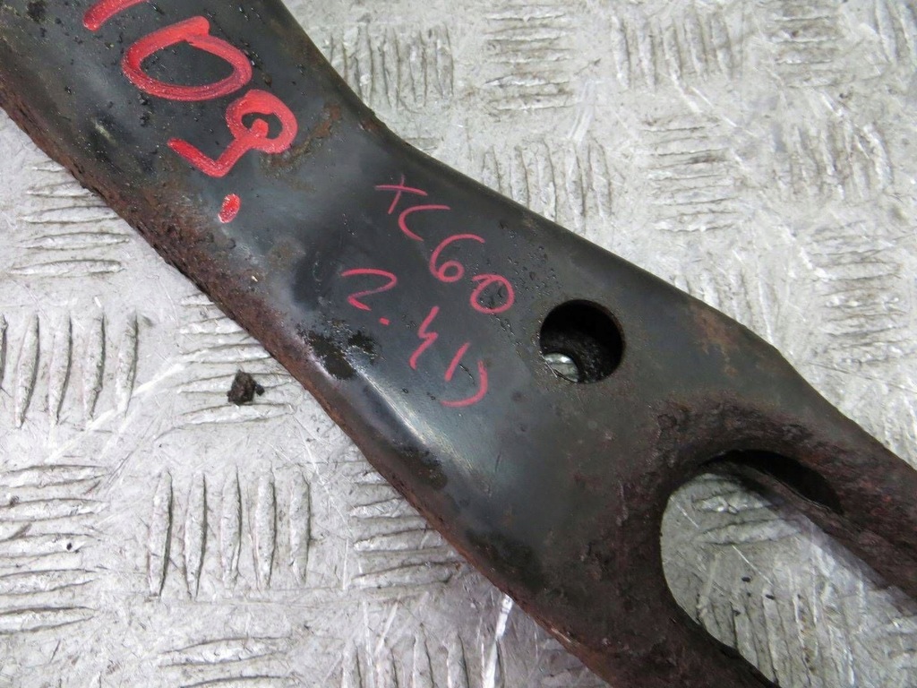 фото №6, Volvo xc60 балка pod радиатор перед 08-13