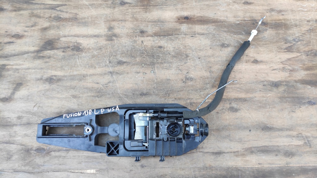 фото №1, Fusion кронштейн механизма ручка ds73 f22465 a