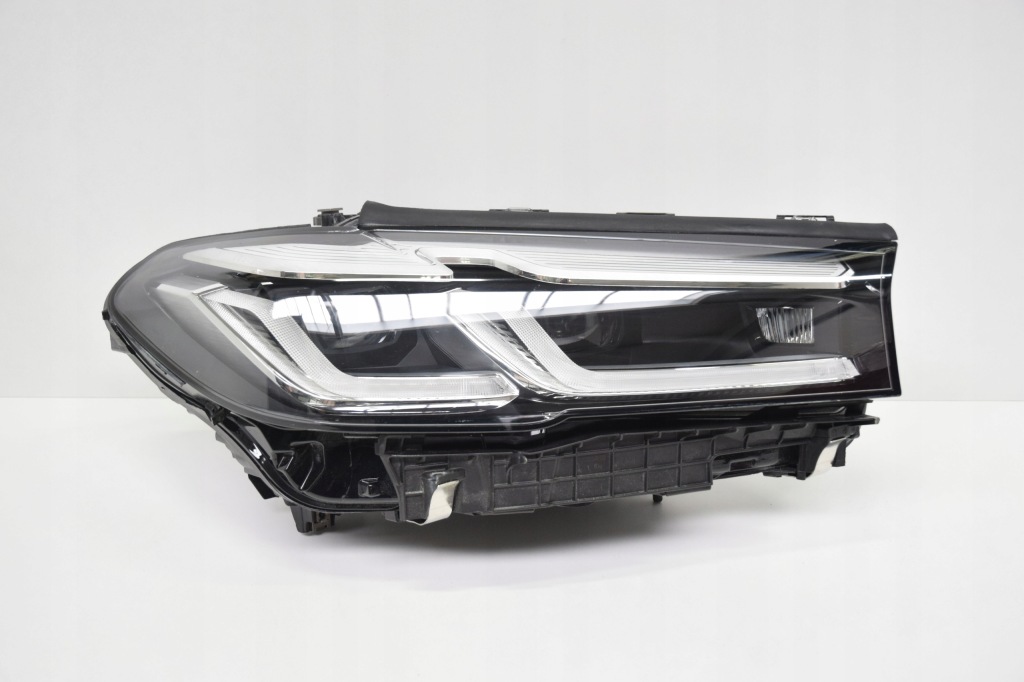 фото №1, Лампа права bmw 5 g30 g31 lci led адаптивний комплектна
