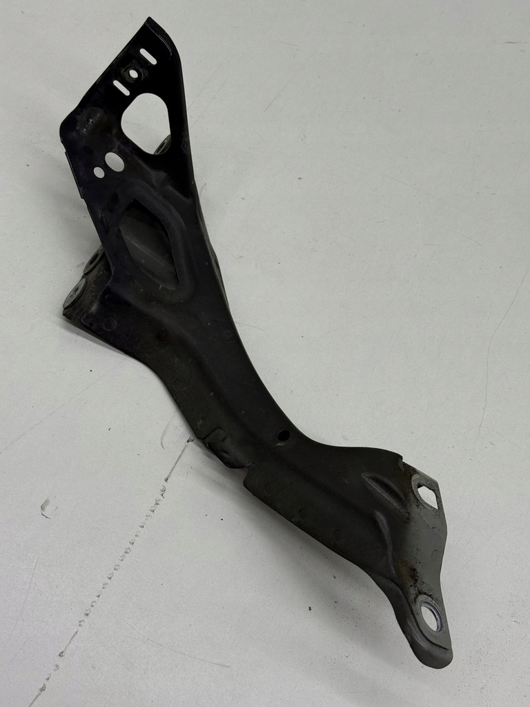 фото №7, Audi a6 s6 c7 кронштейн кронштейн крыла правый перед цвет ly9b