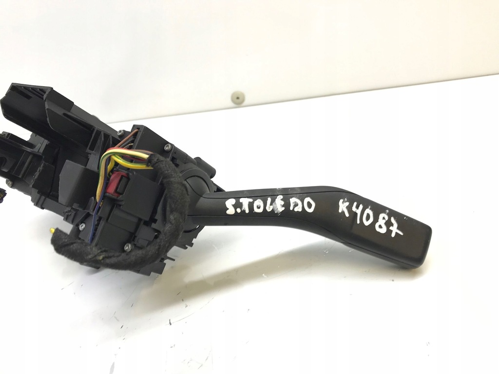 фото №13, Seat toledo iv nh 2014 переключатель комбинированный