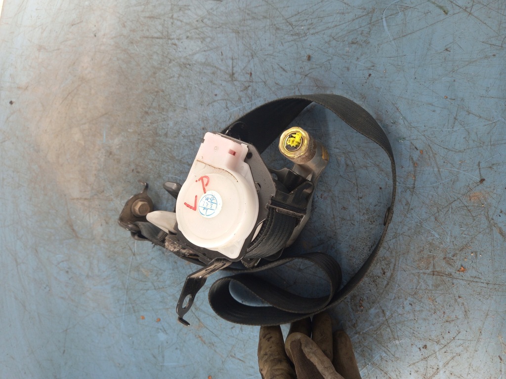 фото №1, Pas bezp. перед лівий mazda 5 1.8b 05r