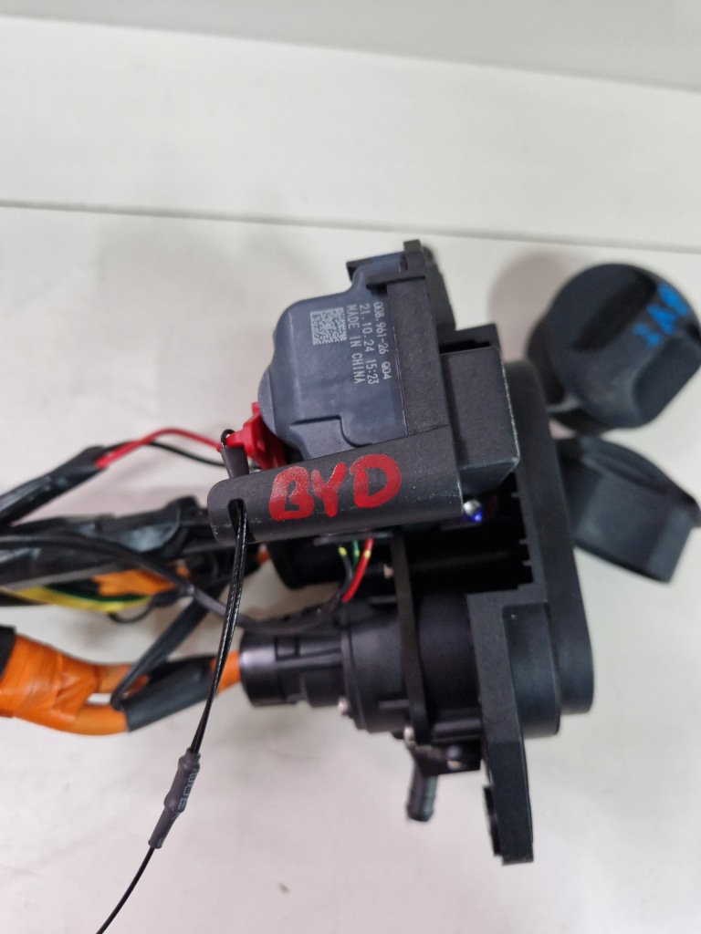 Роз'єм заряджання джгут byd ущільнювач u sa3hlu-2106010 Київ