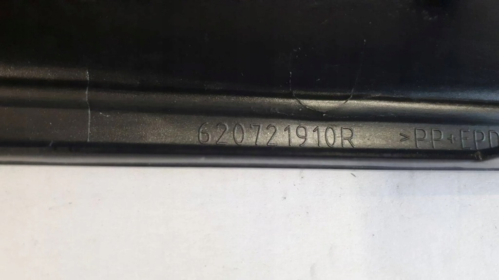 фото №8, Renault megane 3 rs 2013-2016 lift молдинг бампера перед