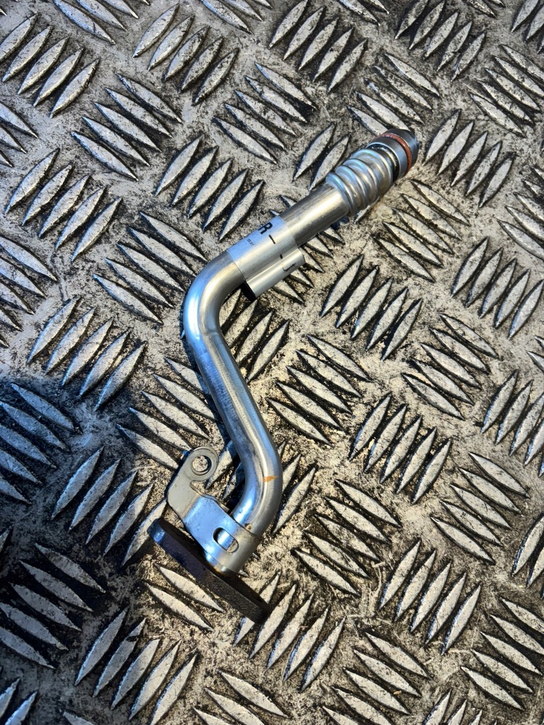 Mercedes 1.5 dci трубка оливи turbo 151976181a Оригінал