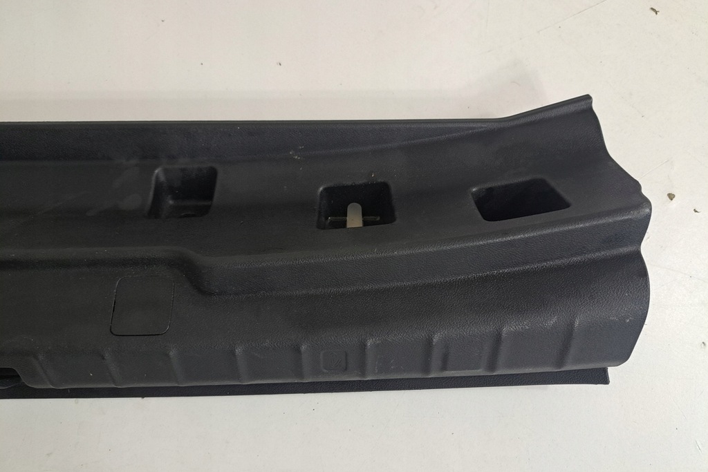 фото №11, Защита замка крышки bmw 5 g30 7373575 2.0l hybrid 185kw 2018