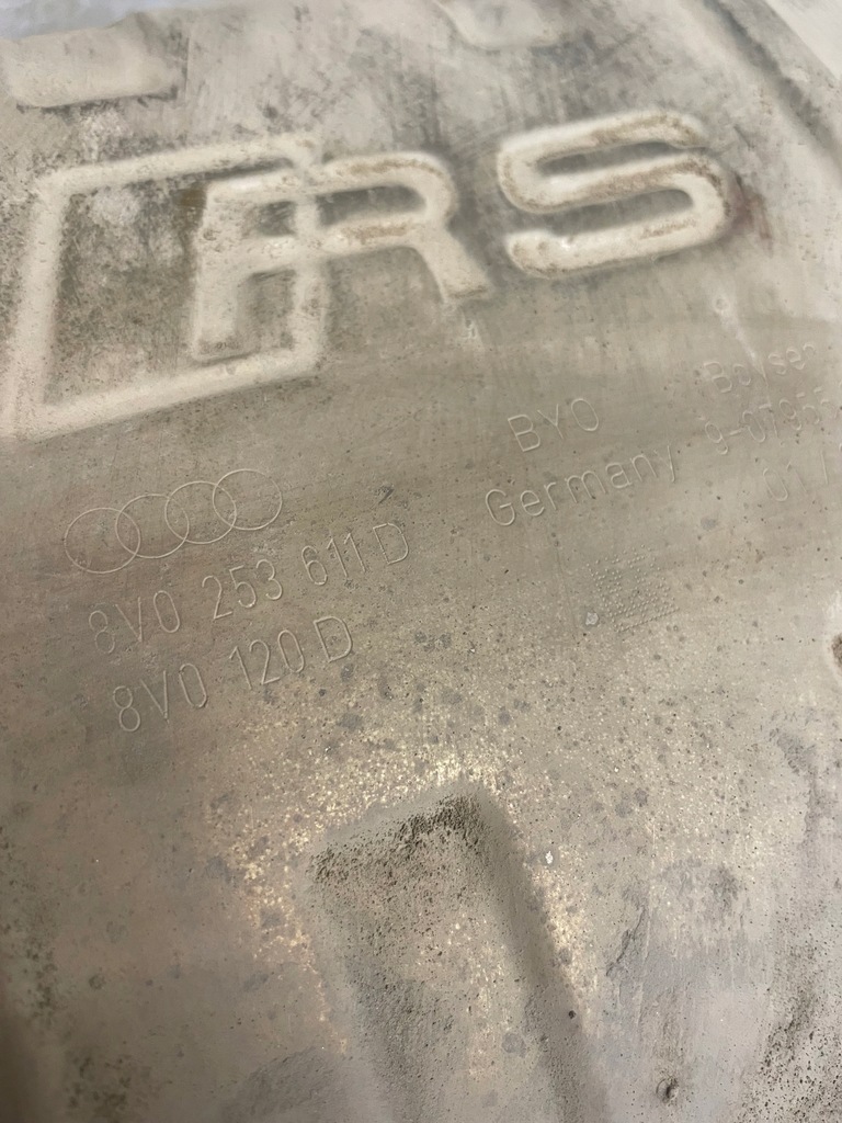 фото №11, Гасник вихлоп kompletny rsq3 83a rs3 8y rs3 8v оригінал 21r