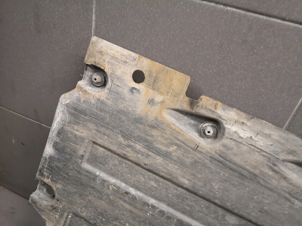 фото №10, Захист підвіска права audi a8 d3 4e0825206g