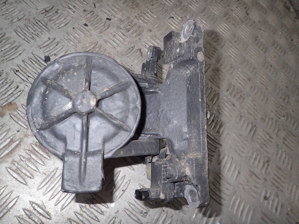 фото №1, Ram 1500 v 19r подушка кронштейн права r