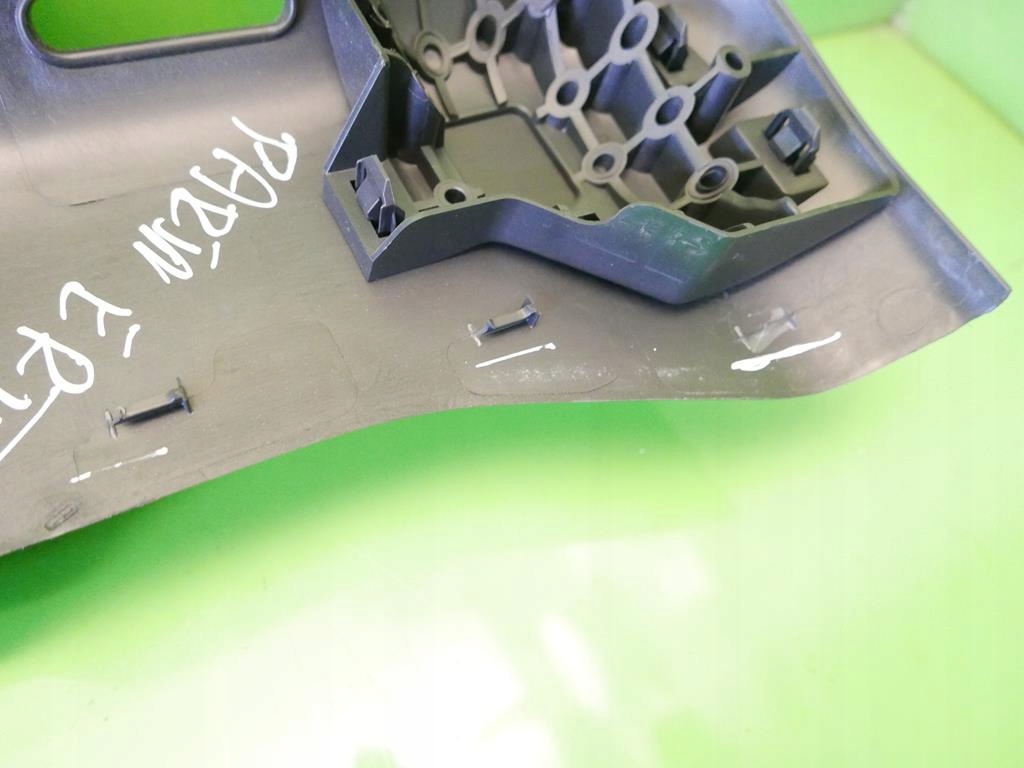 фото №9, Кронштейн обшивка багажник правый peugeot partner ii