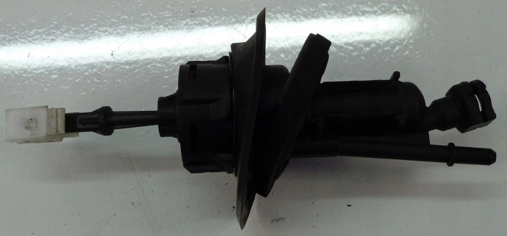 фото №1, Mazda 5 06 r 2.0 citd насос зчеплення