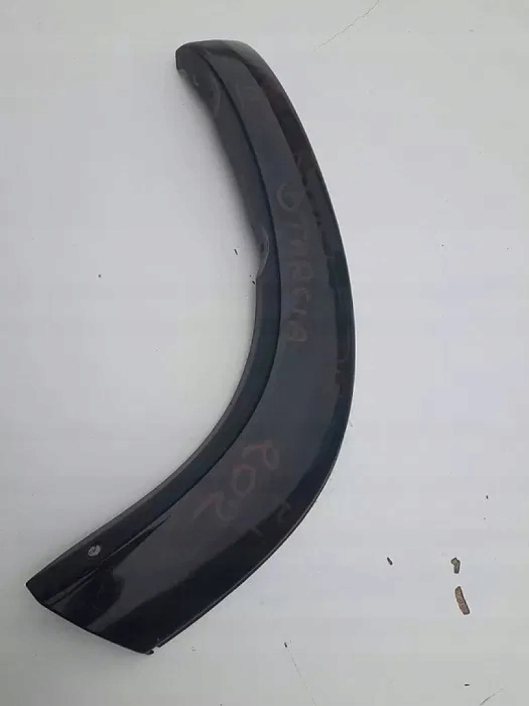 фото №1, Молдинг крыла правый задняя 202 rav 4 ii 00, 05