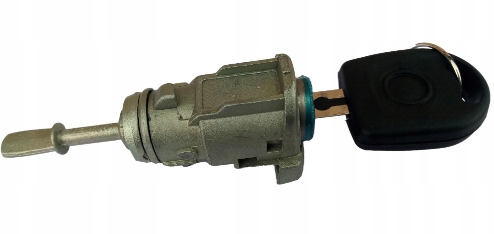 фото №1, Вкладка замка дверь левая перед vw skoda