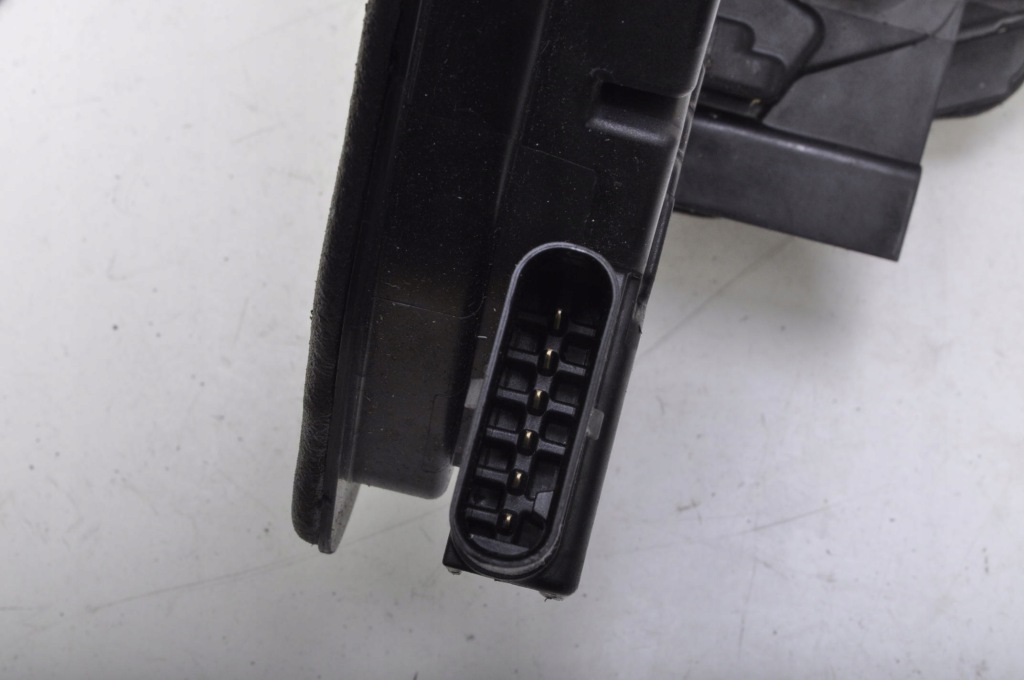 Bmw f40 замок дверь правый перед 7956148 anglik Киев