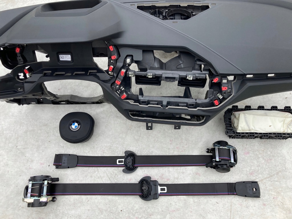 фото №6, Bmw f40 f44 панель приладів консоль панель приладів pulpit полиця подушки безпеки повітряні ремені pas