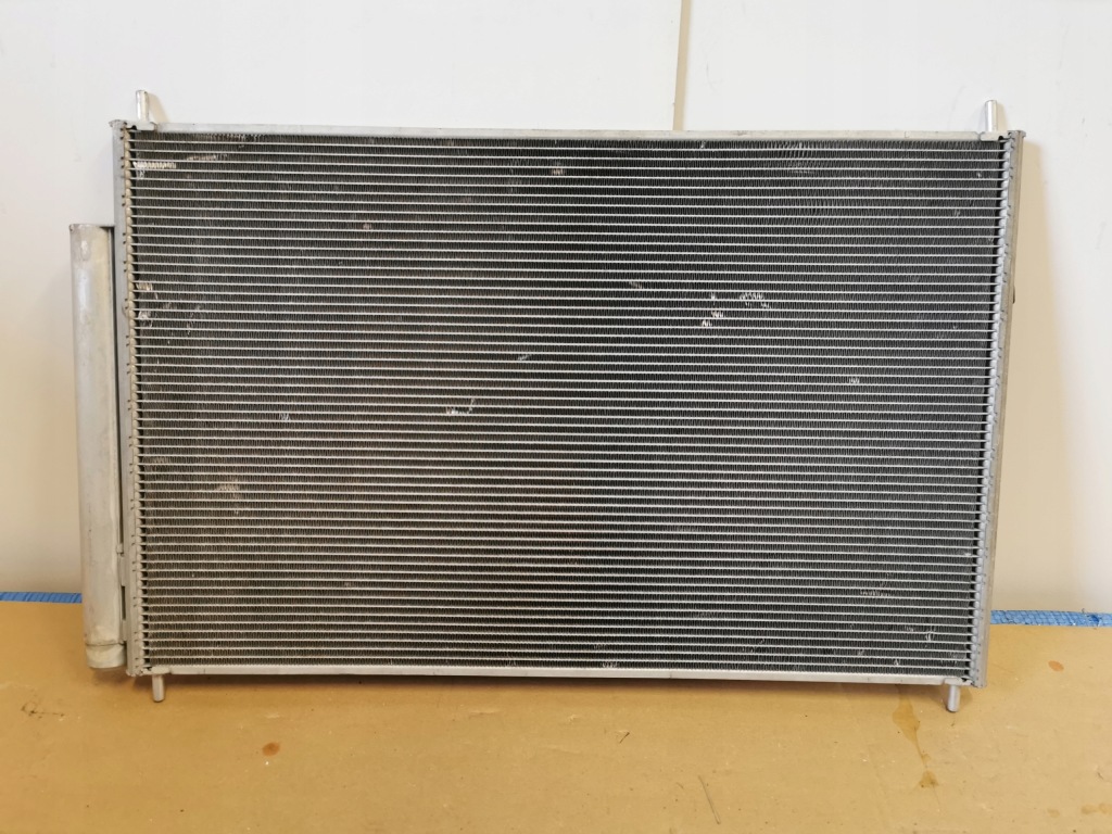 фото №1, Toyota verso 09- радиатор кондиционера конденсатор
