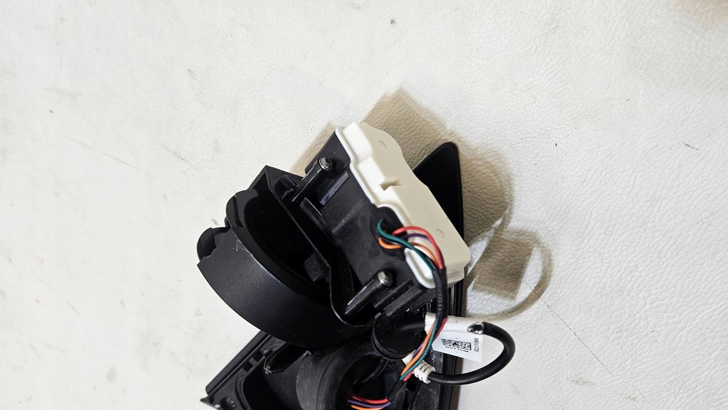 фото №8, Port заряджання роз'єм кришка tesla model 3 model y 1505514-00-d