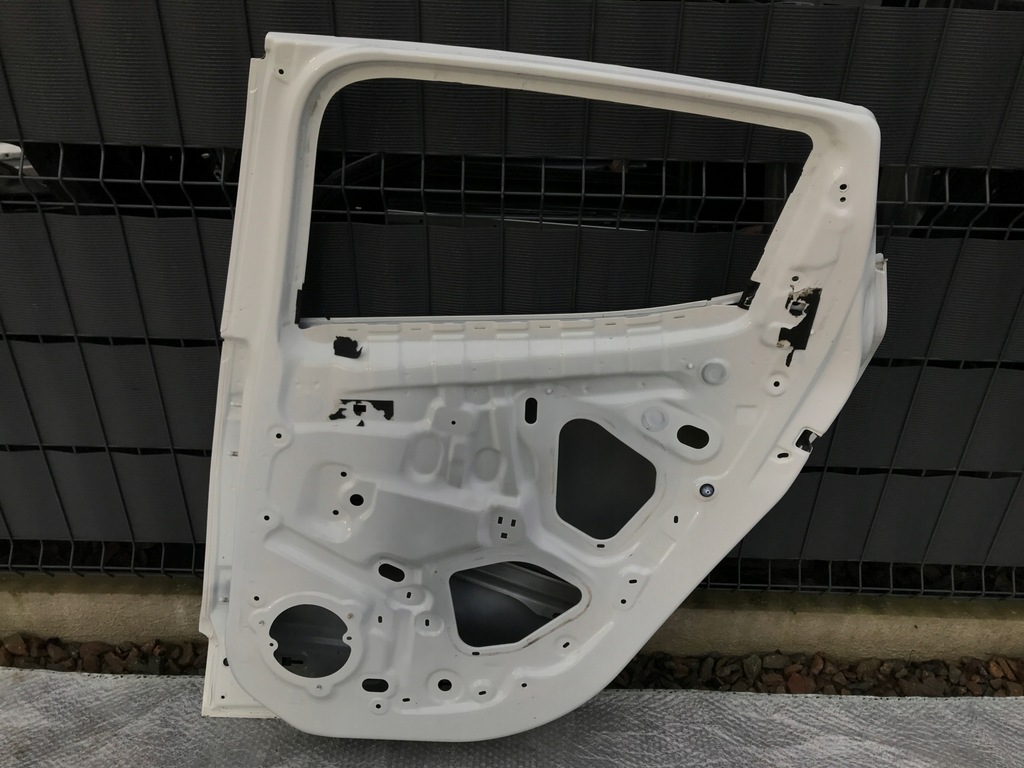 фото №2, Renault clio 4 iv правое дверь задняя hb 5d 2012-