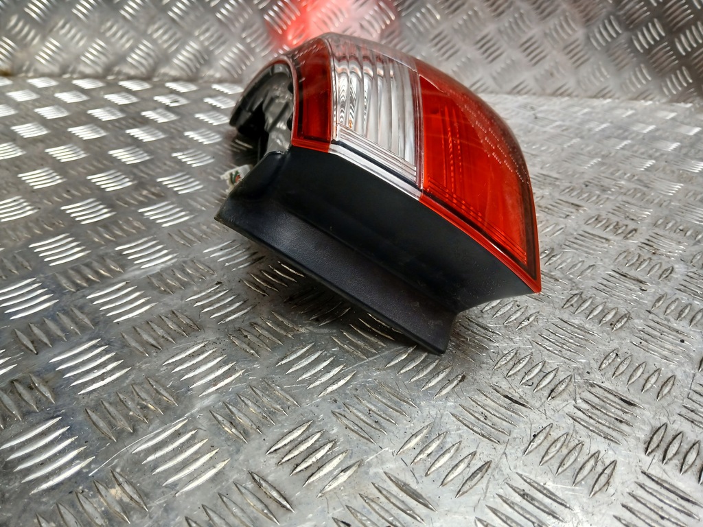 фото №8, Kia rio iii 3 sedan лампа задняя правая правый задняя 924021w0 2012