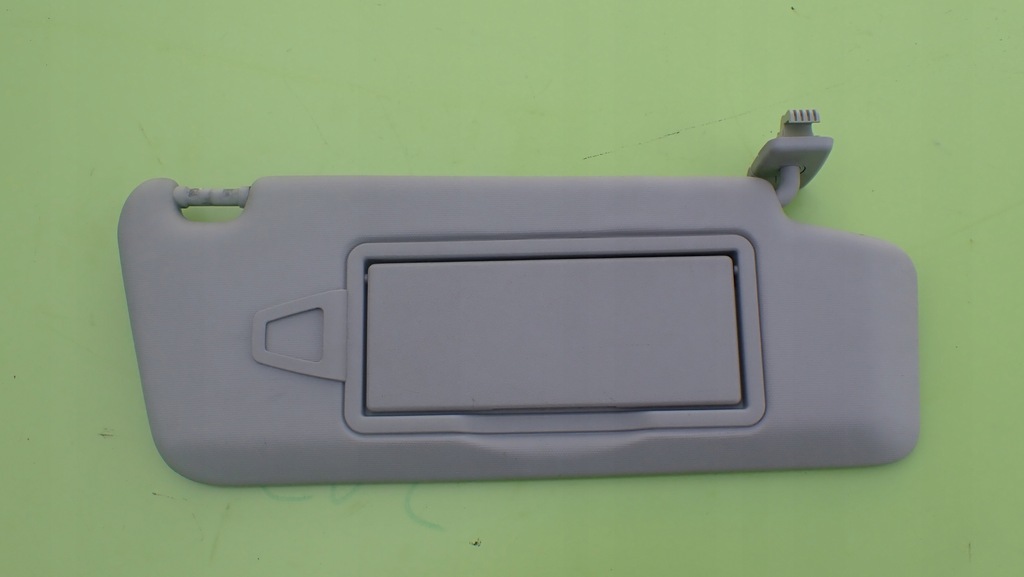 фото №1, Защита солнцезащитная правая mercedes w204