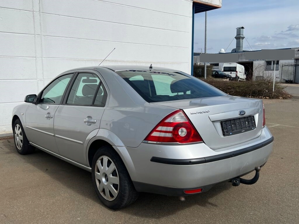 фото №9, Накладка молдинг крышки задняя ford mondeo mk3 sedan 05-