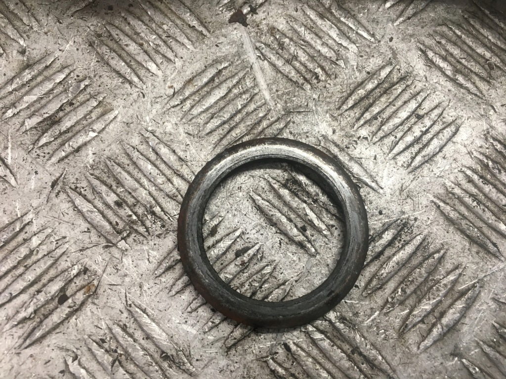 фото №4, Hyundai i40 привідний вал лівий перед