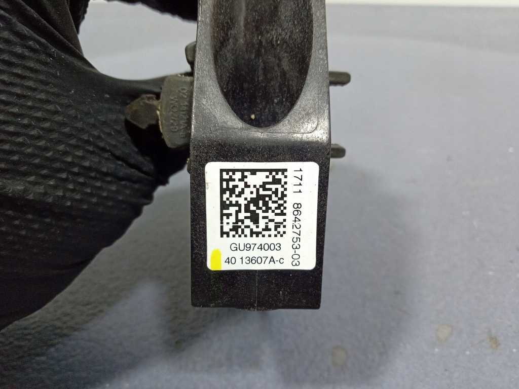 фото №5, Bmw x3 g01 3.0d кронштейн кронштейн радіатора ліва 8642753