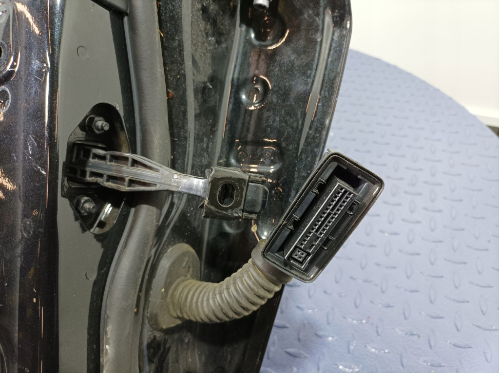 фото №15, Bmw 1 f40 дверь задняя левая 475 black sapphire