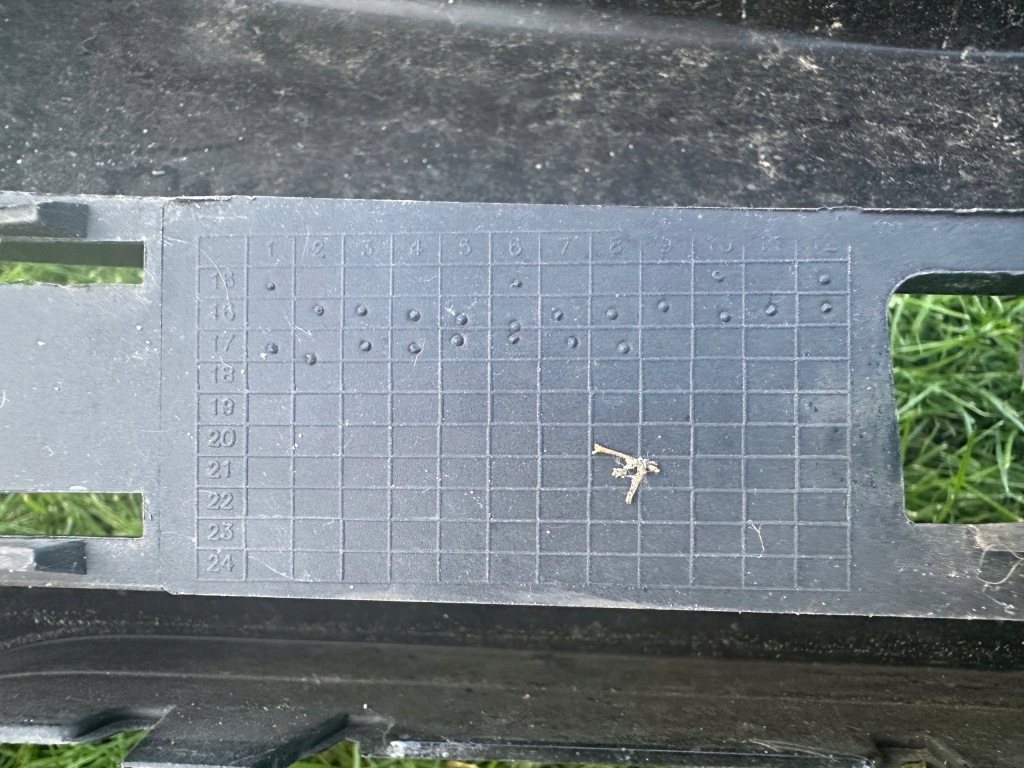 Maserati levante 16-19 бампер перед pdc+spryski оригінал Зі Шроту