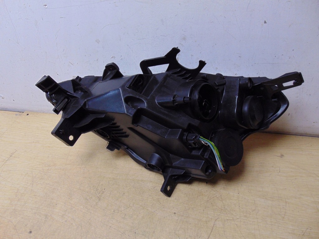 фото №13, Лампа правая перед peugeot partner 2008- europa org