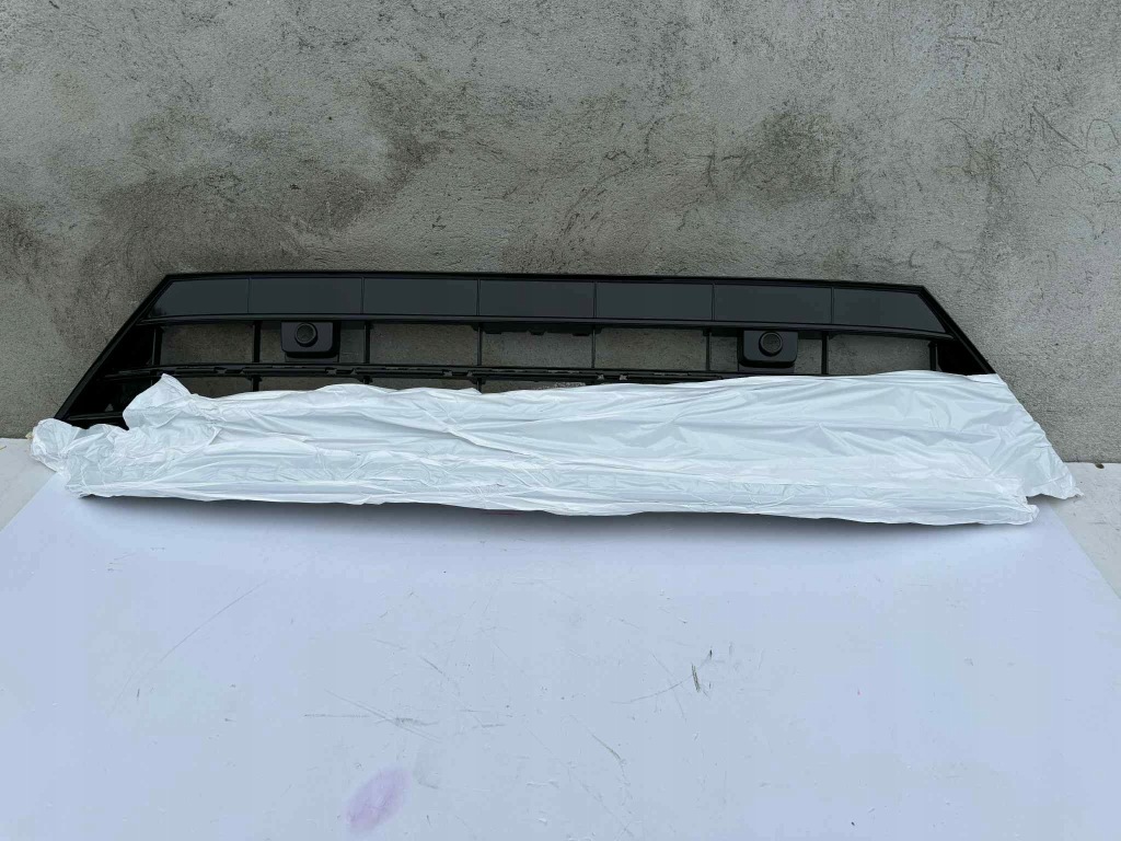 фото №1, Volkswagen tiguan allspace 16- r-line решітка решітка радіатора середня nowa оригінальний номер 7768