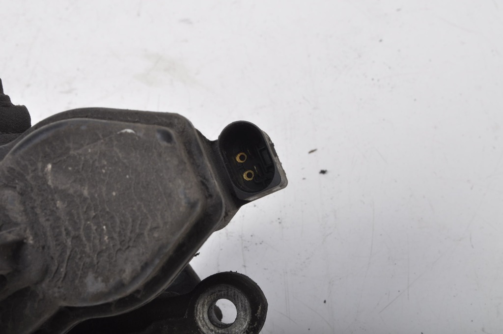 фото №6, Audi a4 b9 супорт гальмівний лівий задня sedan