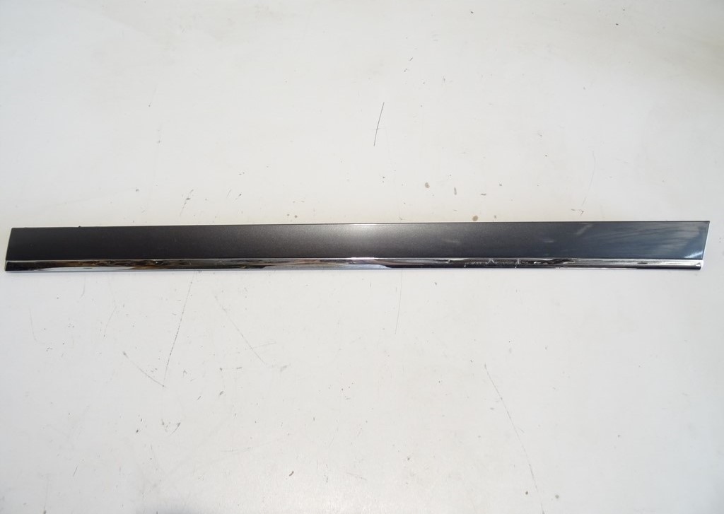 фото №1, Audi a6 c6 молдинг дверь правый перед lz7s