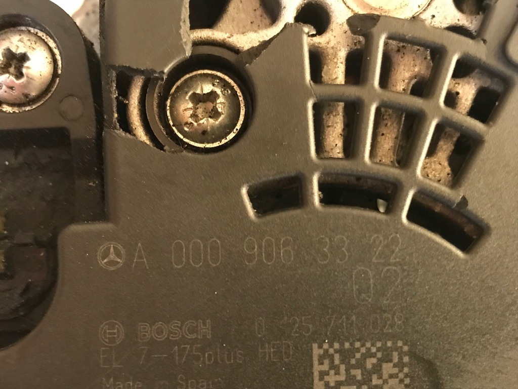 фото №6, Генератор mercedes w245 оригинальный номер 0009063322