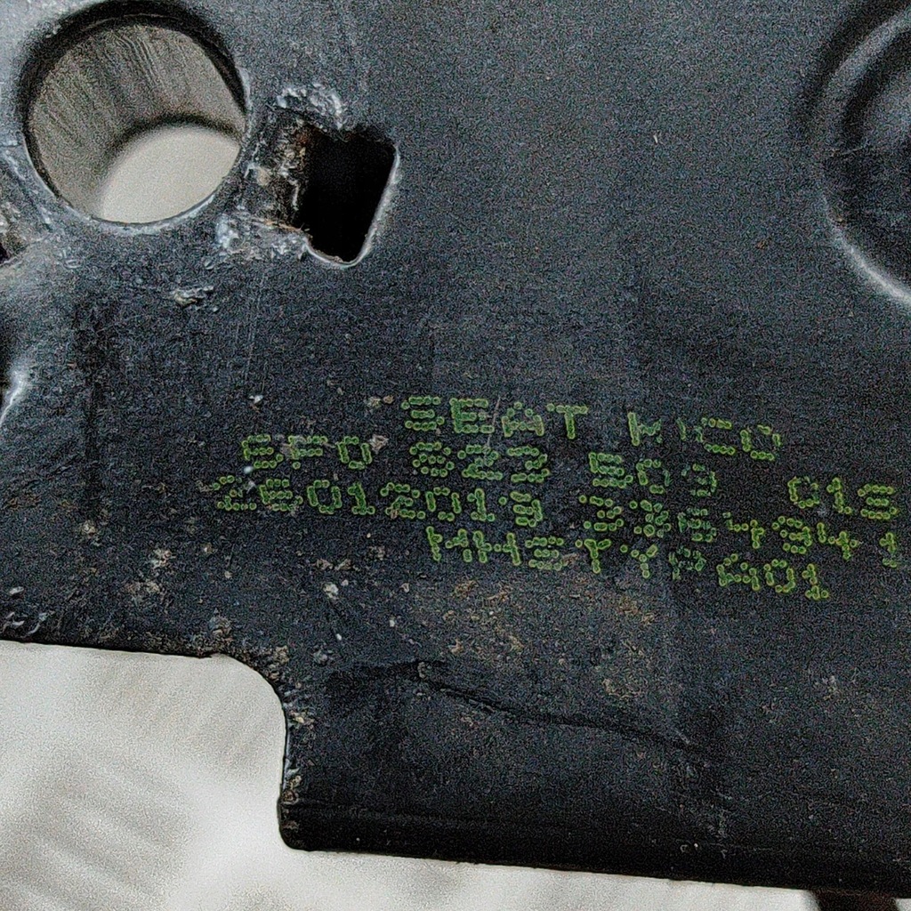 фото №6, Seat arona 2019 замок крышки передней / капот двигателя