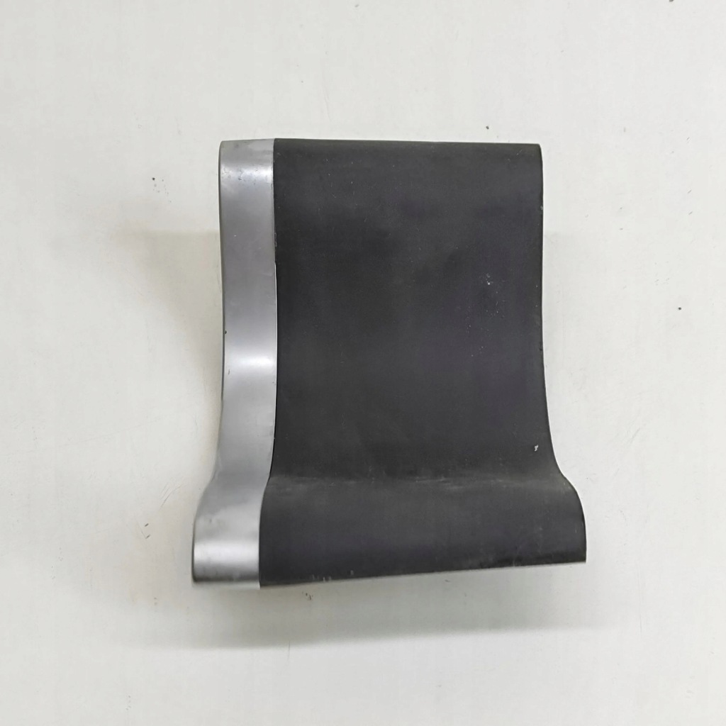 Tesla model x 2017 кронштейн на кружка панели приборной панели в Украине