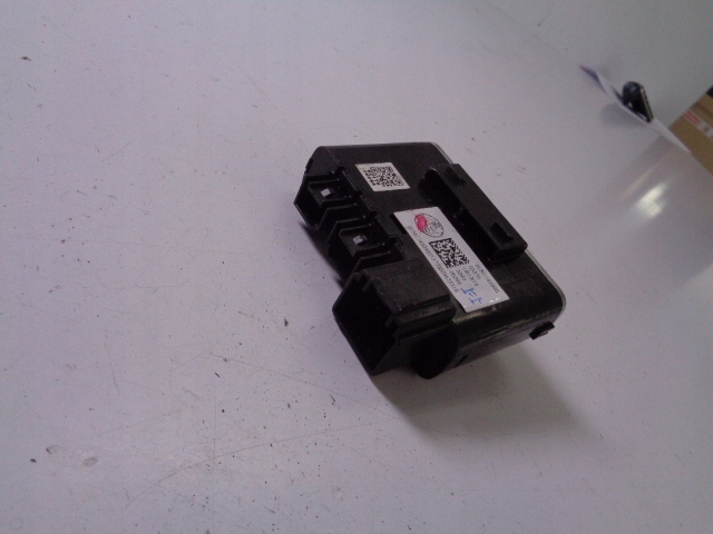 фото №3, Роз'єм aux usb alfa romeo giulia 2016-