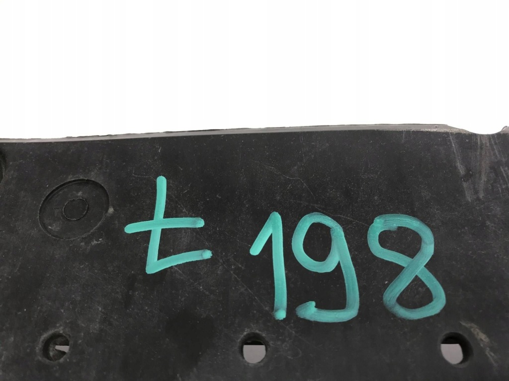 фото №10, Audi a7 4g8 плита защита pod бампер 4g8807611e оригинал