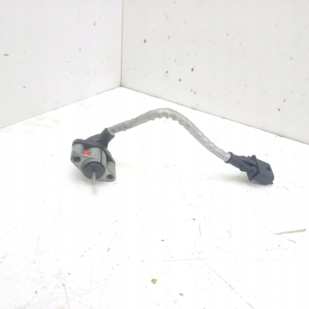 Купити Land rover range rover p38a датчик положення вала колінчастого 0261210158