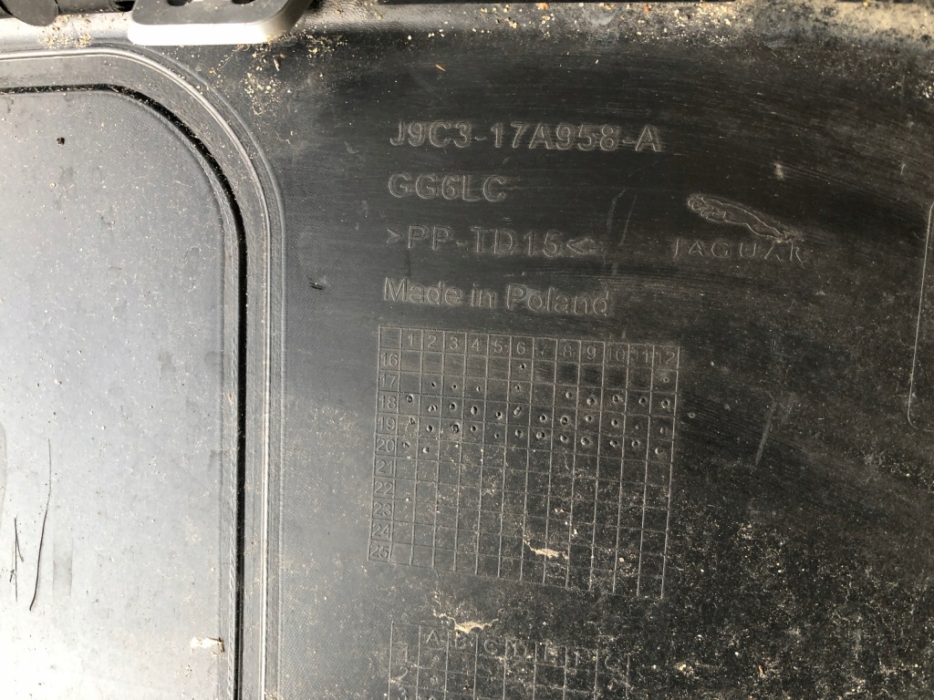 фото №8, Бампер задня задній jaguar e-pace 17-