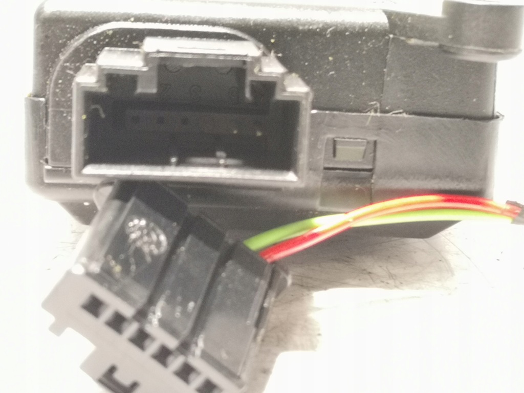 Моторчик регулятор отопителя opel zafira b 1.9 cdti 309370600cd в Украине