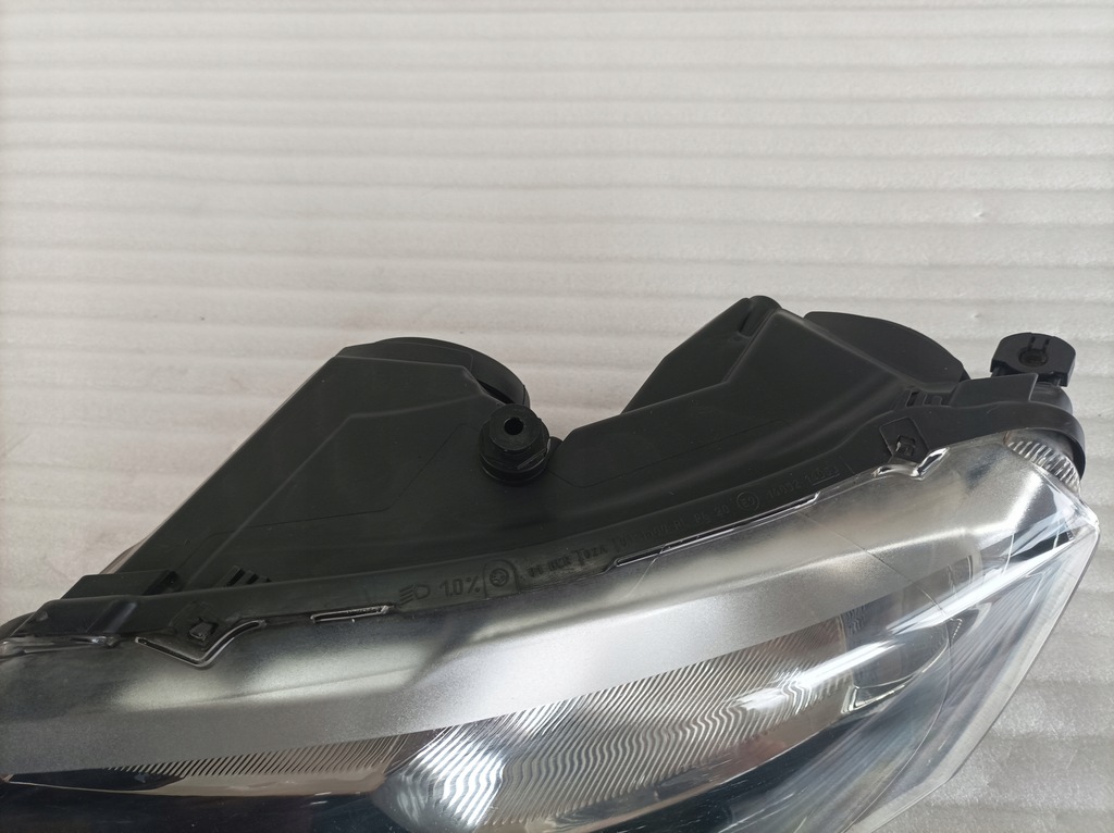 фото №5, Skoda rapid lift лампа левая перед